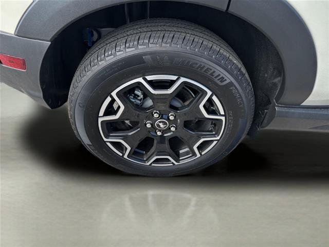 Certified 2025 Ford Bronco Sport Outer Banks w/ Outer Banks Tech Package+ AWD/4WD image 34