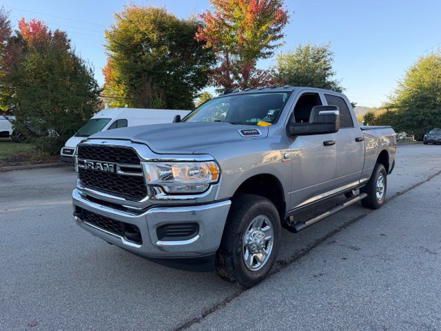 Used 2024 RAM 3500 Tradesman w/ Chrome Appearance Group AWD/4WD image 1