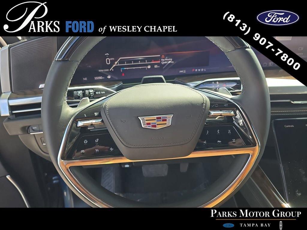 Used 2025 Cadillac Escalade ESV Sport Platinum w/ LPO, ONYX Package image 33