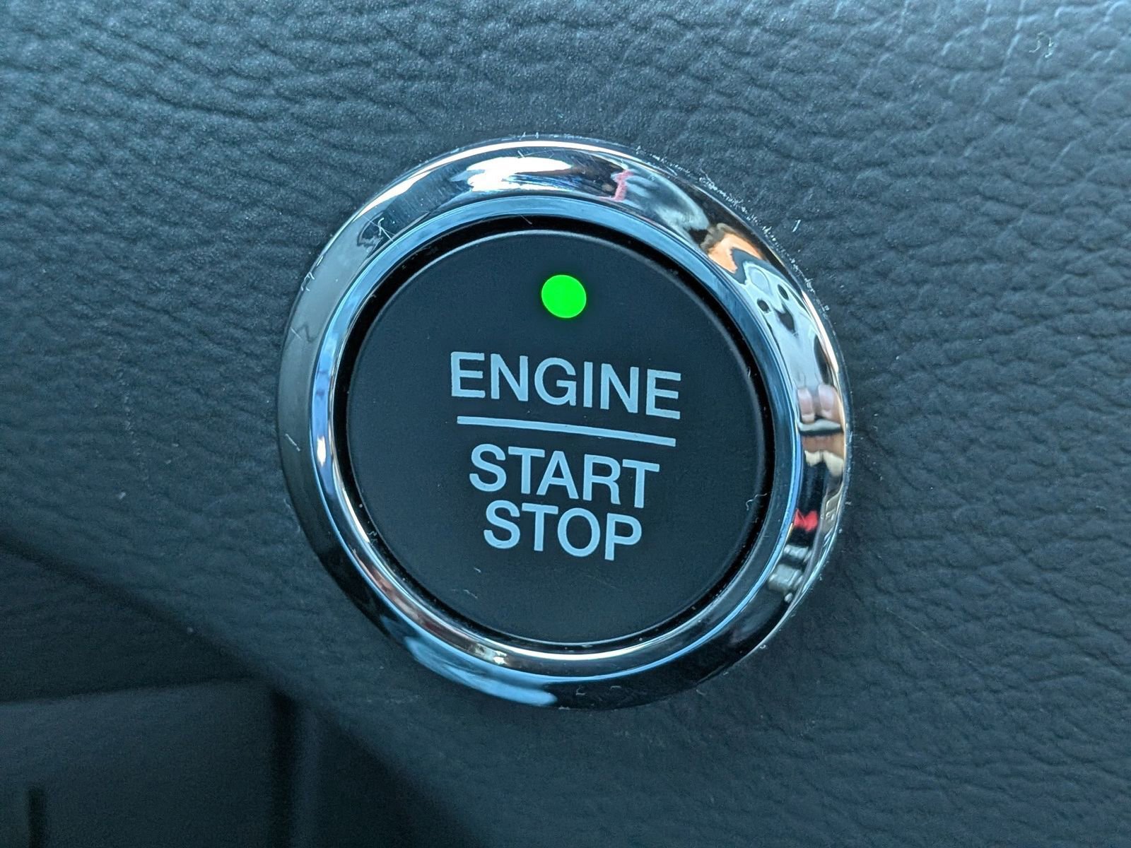 Certified 2024 Ford Edge ST-Line image 32