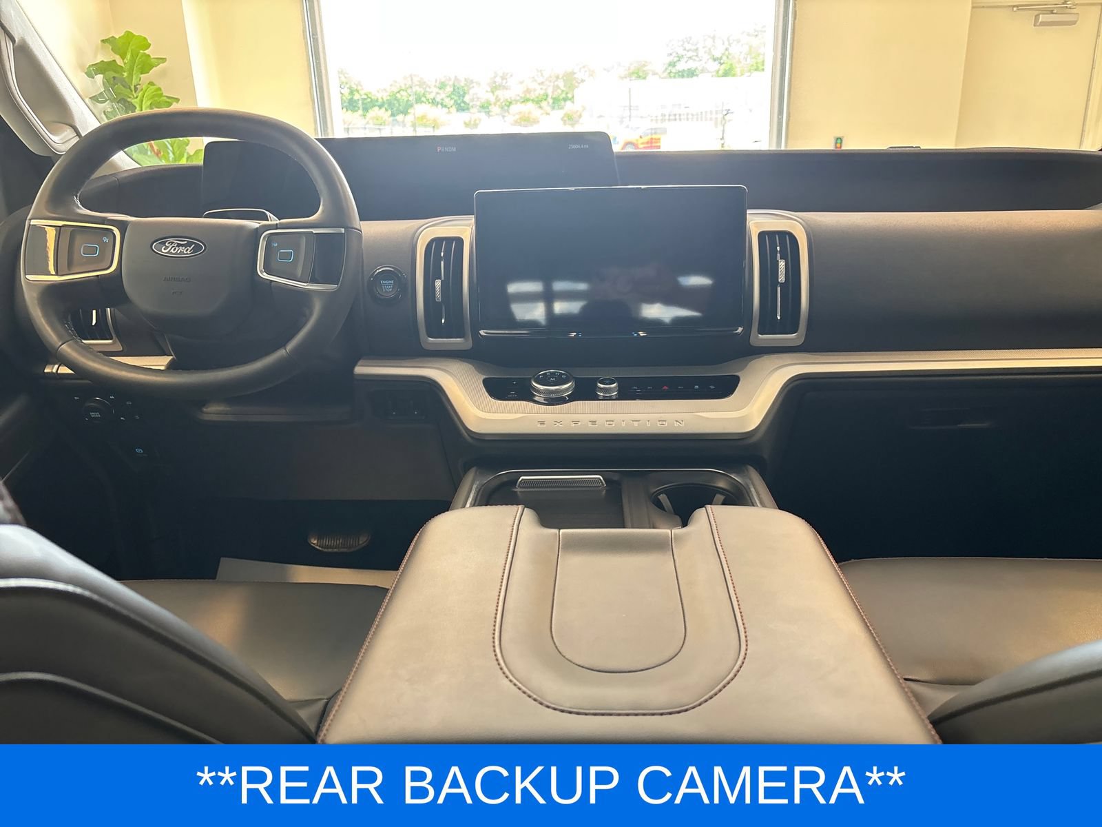 Certified 2025 Ford Expedition Active AWD/4WD image 10