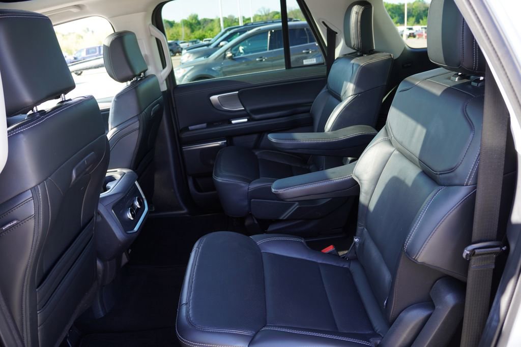 Certified 2025 Ford Expedition Max Platinum AWD/4WD image 18