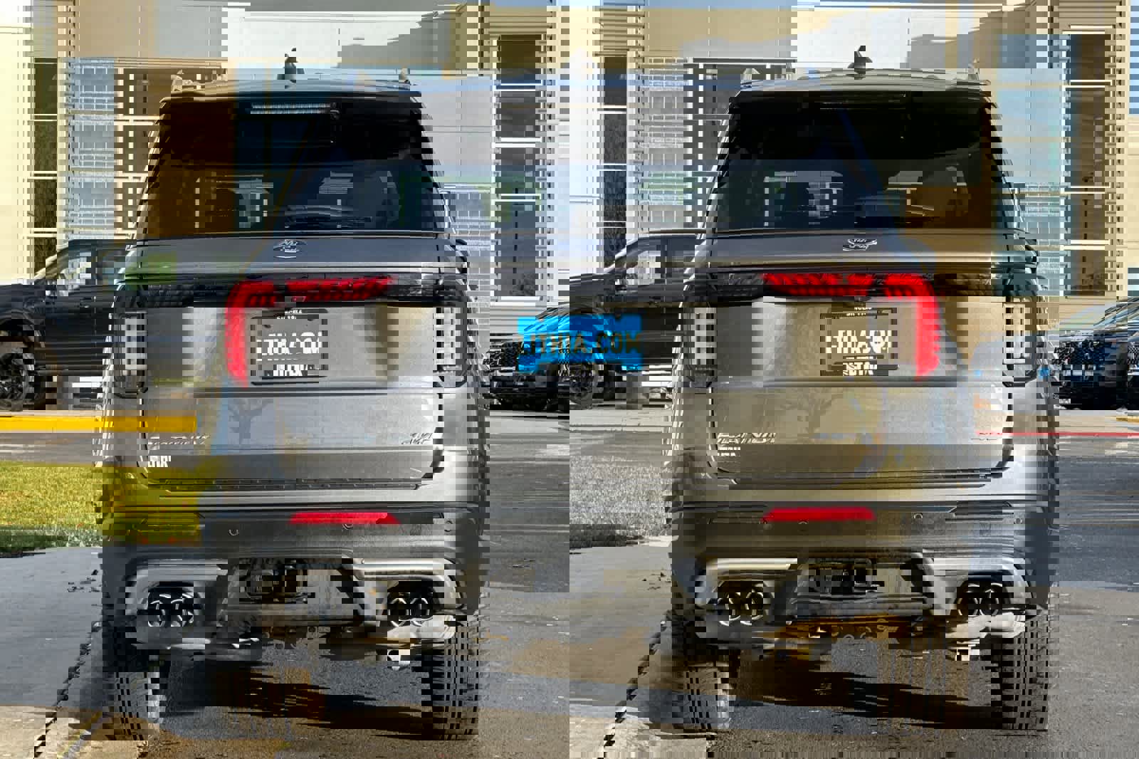 Certified 2025 Ford Explorer Platinum w/ Ultimate Package image 4