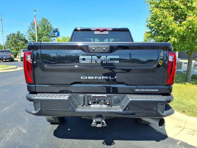 Used 2025 GMC Sierra 2500 Denali Ultimate AWD/4WD image 5