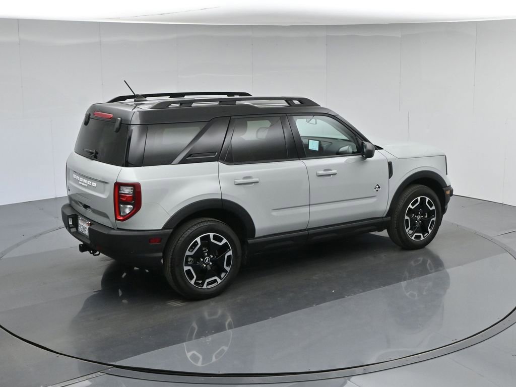 Certified 2023 Ford Bronco Sport Outer Banks w/ Tech Package AWD/4WD image 44
