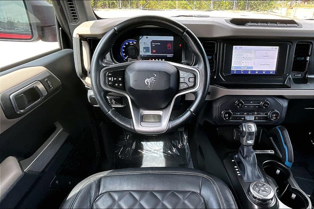 Certified 2023 Ford Bronco Wildtrak AWD/4WD image 5