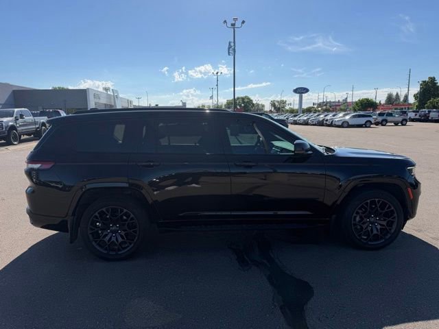 Used 2024 Jeep Grand Cherokee L Summit AWD/4WD image 11