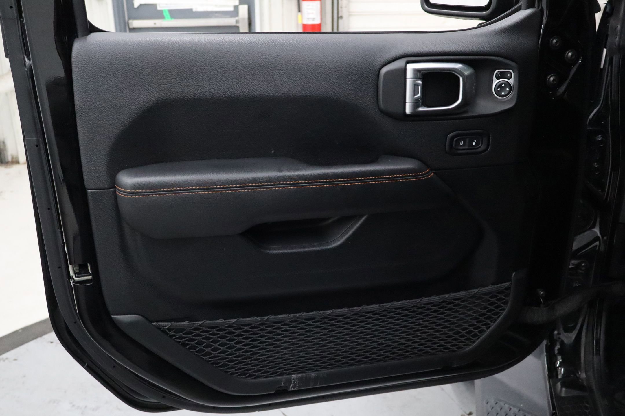 Used 2021 Jeep Gladiator Mojave w/ Dual Top Group image 14