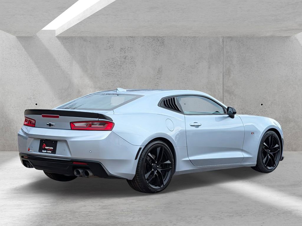 Used 2017 Chevrolet Camaro LT RWD image 3