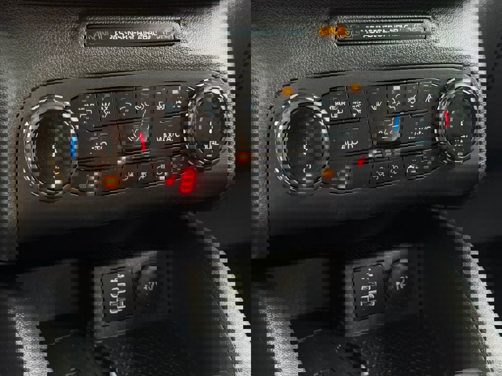 Certified 2024 Ford Bronco Sport Outer Banks w/ Tech Package image 32