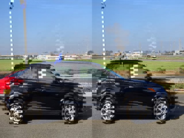 Used 2024 Nissan Kicks S image 3