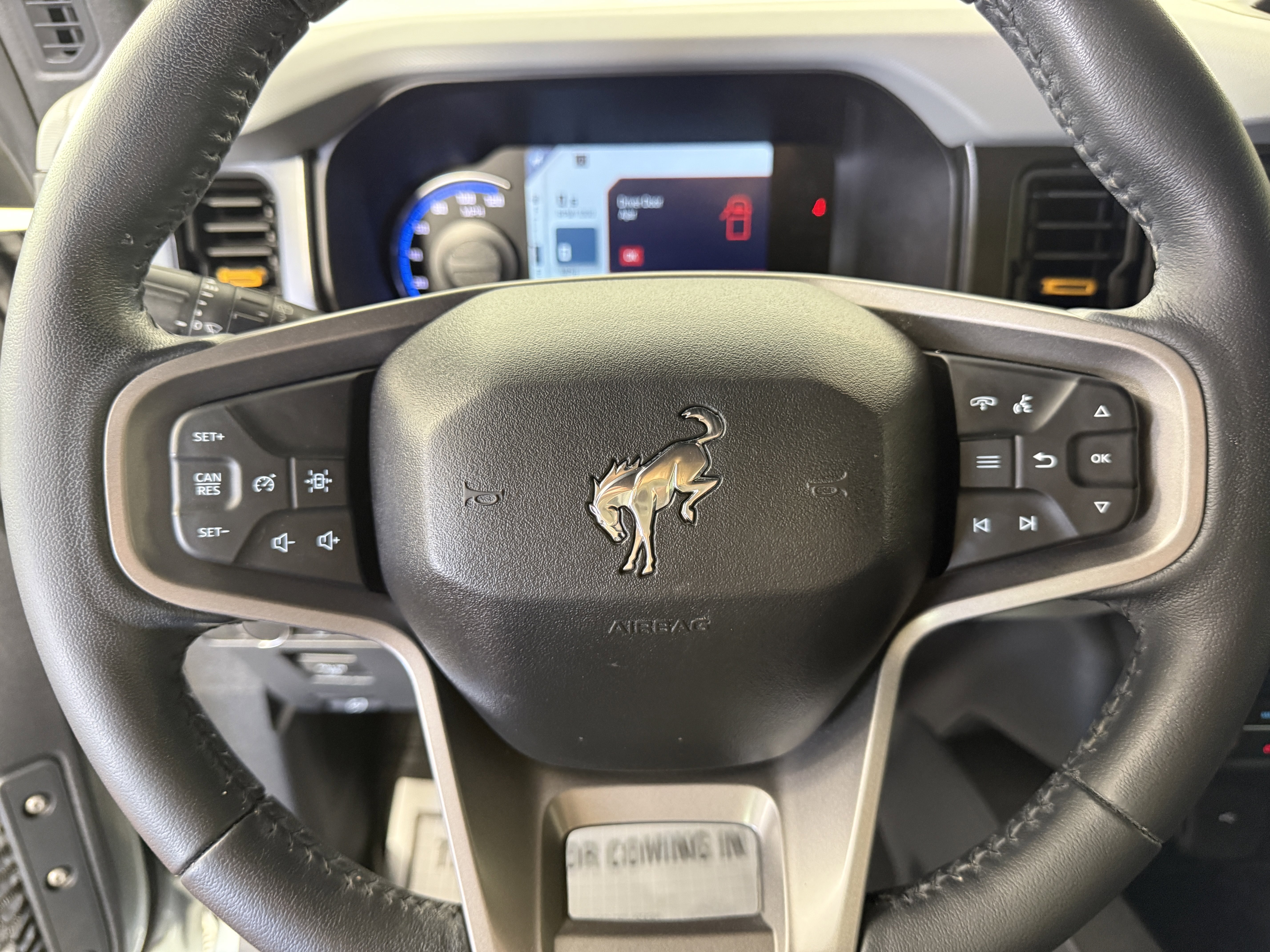 Certified 2022 Ford Bronco Badlands w/ Sasquatch Package AWD/4WD image 26