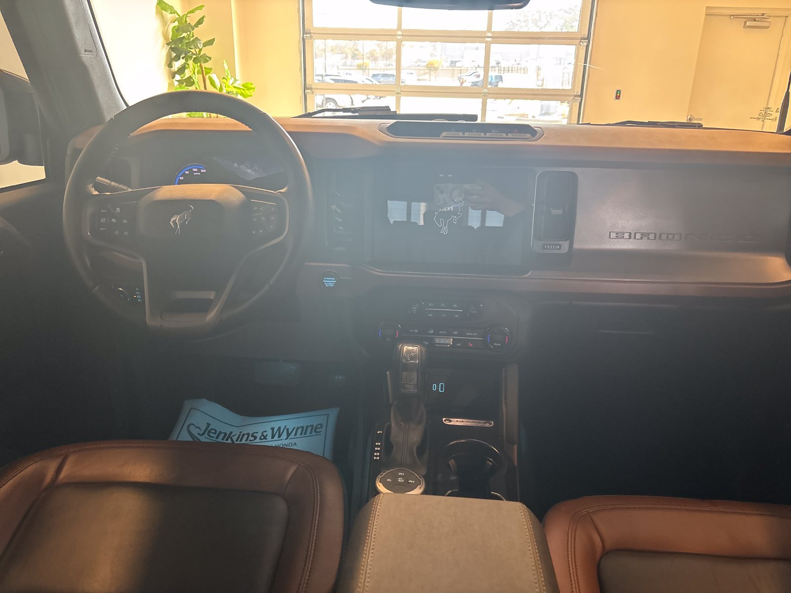Certified 2024 Ford Bronco Outer Banks AWD/4WD image 8