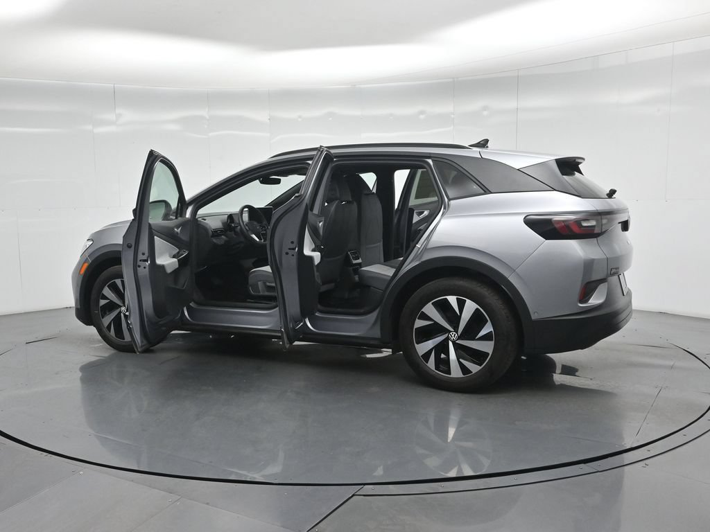 Used 2025 Volkswagen ID.4 Pro RWD image 32