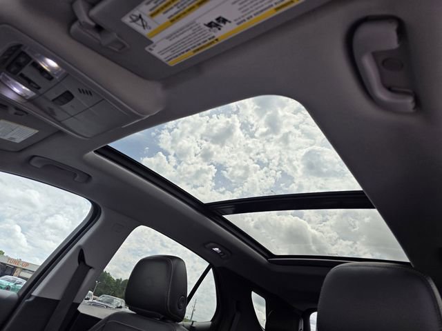 Used 2019 Chevrolet Equinox Premier FWD image 21