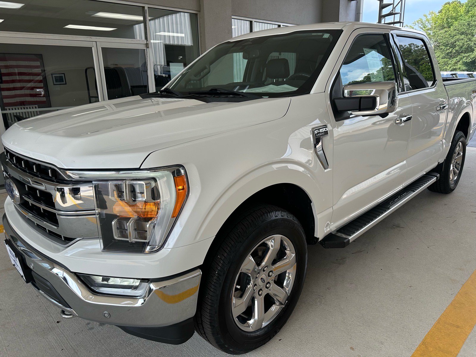Certified 2023 Ford F150 Lariat w/ Trailer Tow Package AWD/4WD image 3