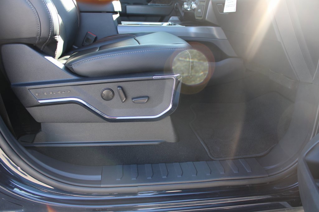 Certified 2024 Ford F250 Lariat w/ Lariat Ultimate Package image 10