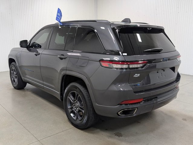 Used 2025 Jeep Grand Cherokee Limited 4xe image 3