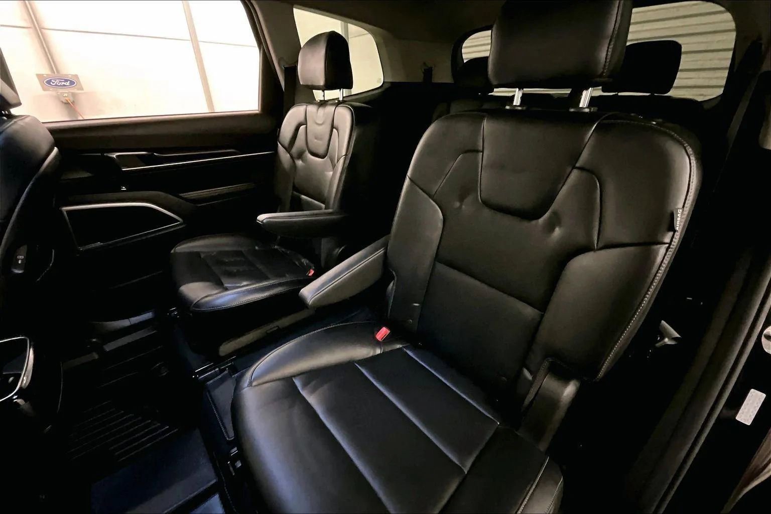 Used 2025 Kia Telluride S image 25