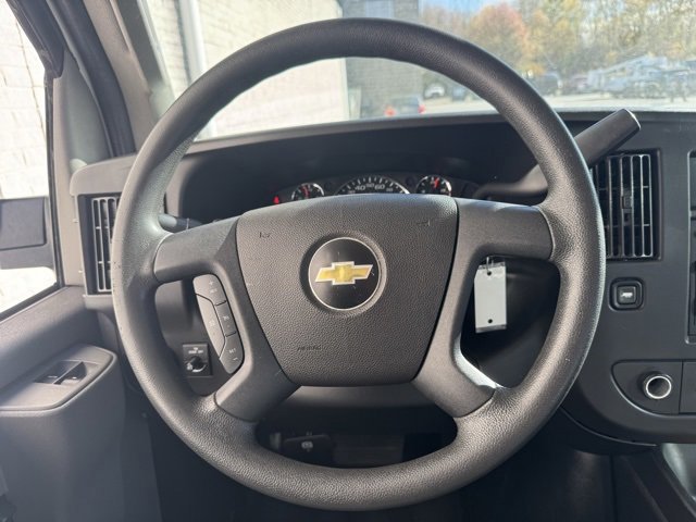 Used 2019 Chevrolet Express 2500 w/ Driver Convenience Package image 7