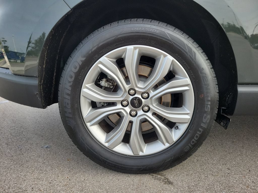 Certified 2023 Ford Edge Titanium w/ Equipment Group 301A AWD/4WD image 5
