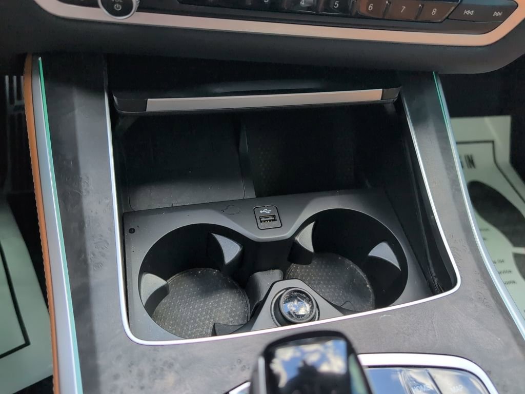 Used 2022 BMW X5 xDrive45e image 21