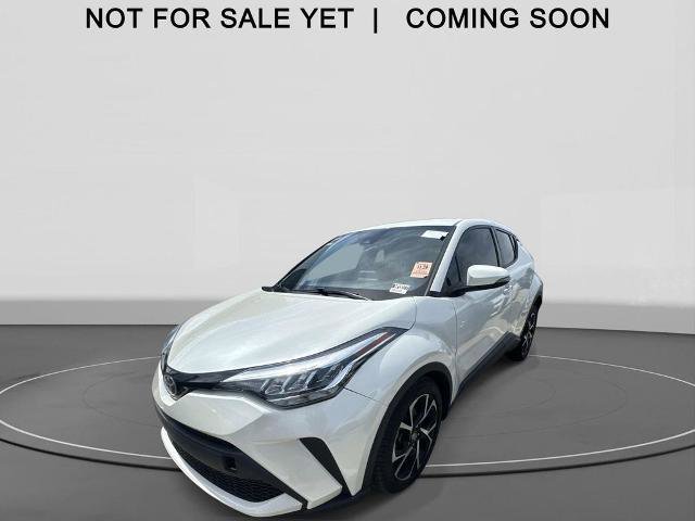 Used 2021 Toyota C-HR XLE FWD image 1