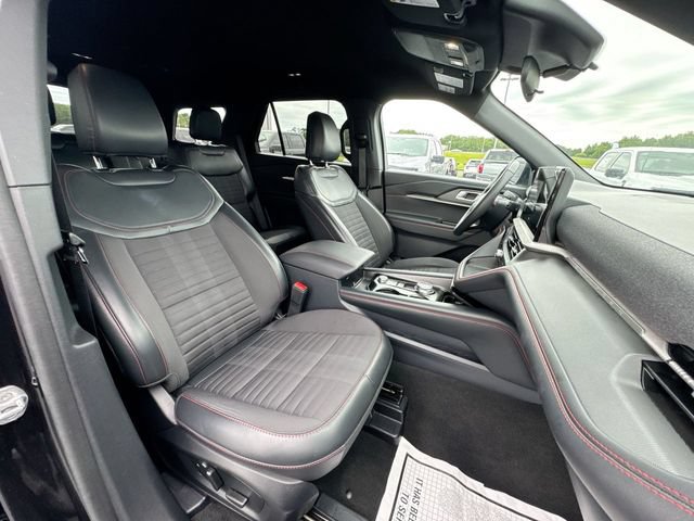 Certified 2025 Ford Explorer ST-Line AWD/4WD image 26