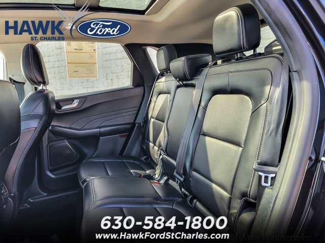 Certified 2021 Ford Escape Titanium w/ Class II Trailer Tow Package AWD/4WD image 10