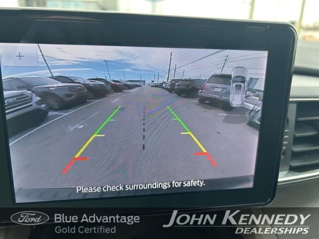 Certified 2022 Ford Explorer XLT w/ Equipment Group 202A image 25