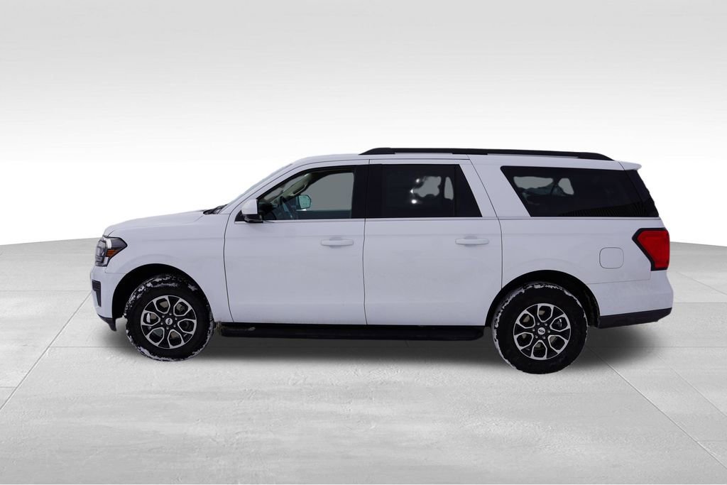 Certified 2024 Ford Expedition Max XLT image 3