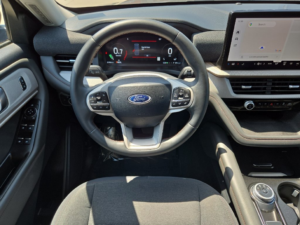 Certified 2025 Ford Explorer Active AWD/4WD image 13