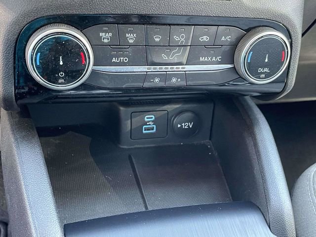 Certified 2022 Ford Escape SE w/ SE Sport Appearance Package image 19