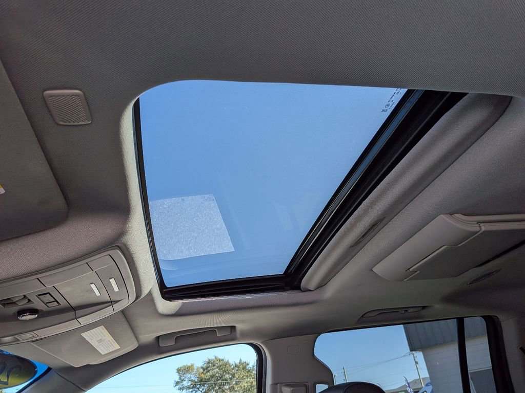 Used 2020 GMC Yukon XL Denali w/ Open Road Package image 24