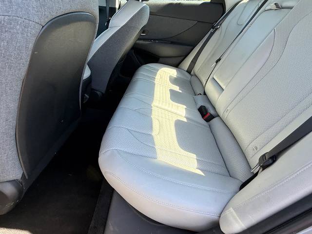 Used 2024 Hyundai Elantra Limited FWD image 11