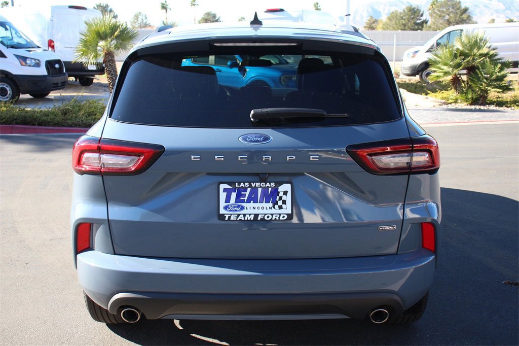 Certified 2024 Ford Escape ST-Line w/ Equipment Group 301A image 6