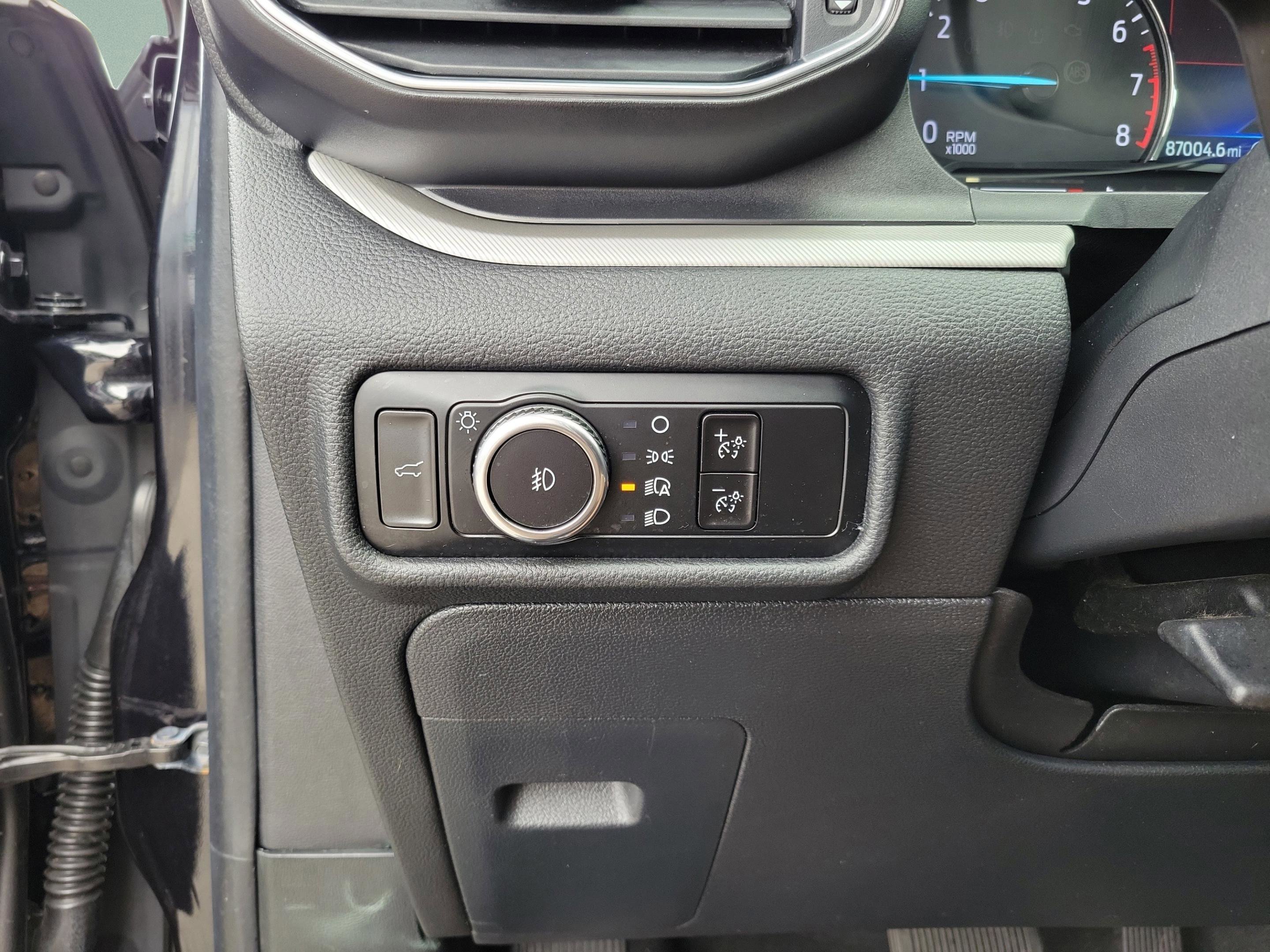 Certified 2020 Ford Explorer XLT w/ Equipment Group 202A image 10