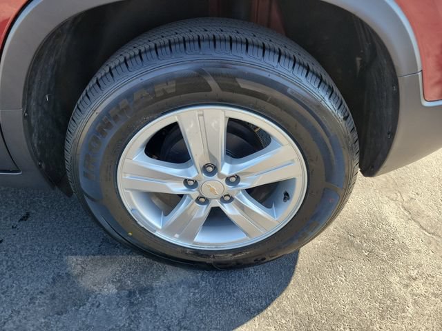 Used 2022 Chevrolet Trax LT w/ LT Convenience Package FWD image 30