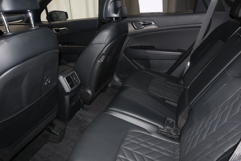 Used 2023 Kia Sportage X-Pro AWD/4WD image 15