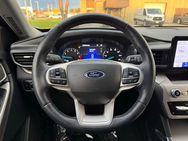 Certified 2023 Ford Explorer XLT w/ Equipment Group 202A AWD/4WD image 31