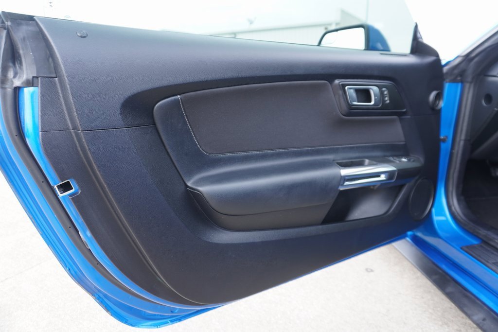 Certified 2019 Ford Mustang Coupe image 8