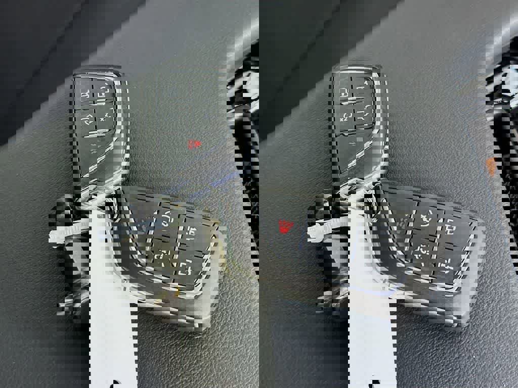 Used 2024 Cadillac Lyriq Luxury image 25