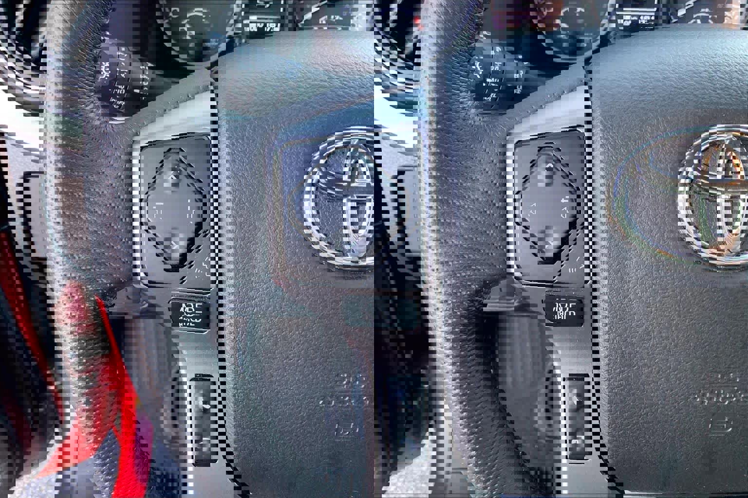 Used 2023 Toyota Tacoma SR5 w/ Technology Package image 23