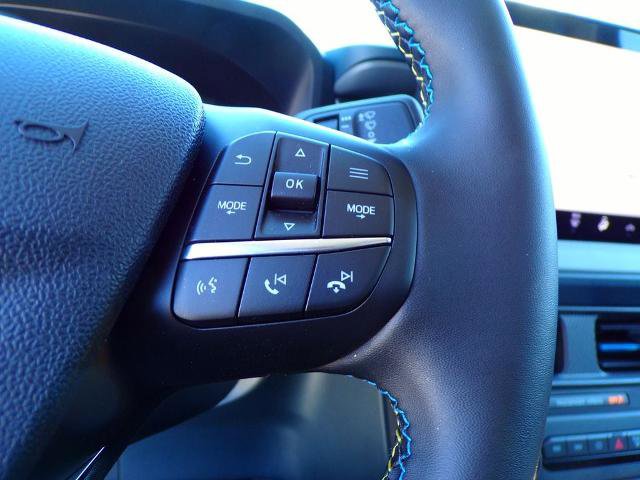 Certified 2025 Ford Maverick Lobo AWD/4WD image 24