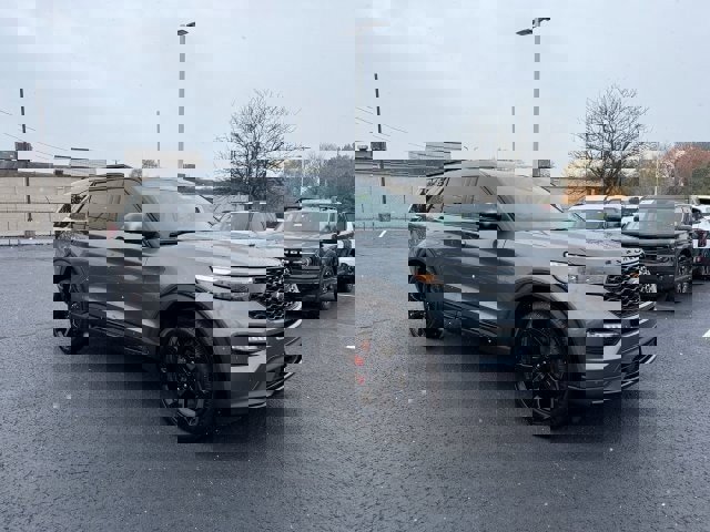 Certified 2023 Ford Explorer ST w/ Equipment Group 401A image 2