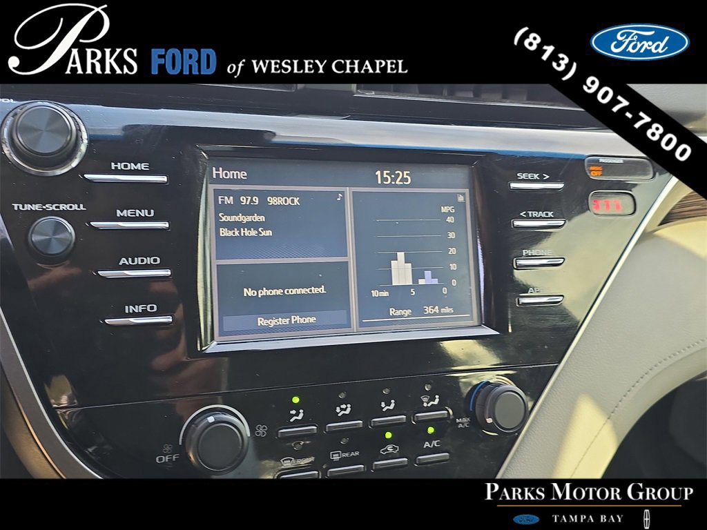 Used 2018 Toyota Camry L image 20