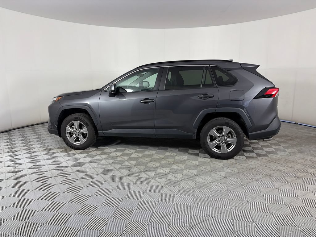 Used 2024 Toyota RAV4 XLE AWD/4WD image 4