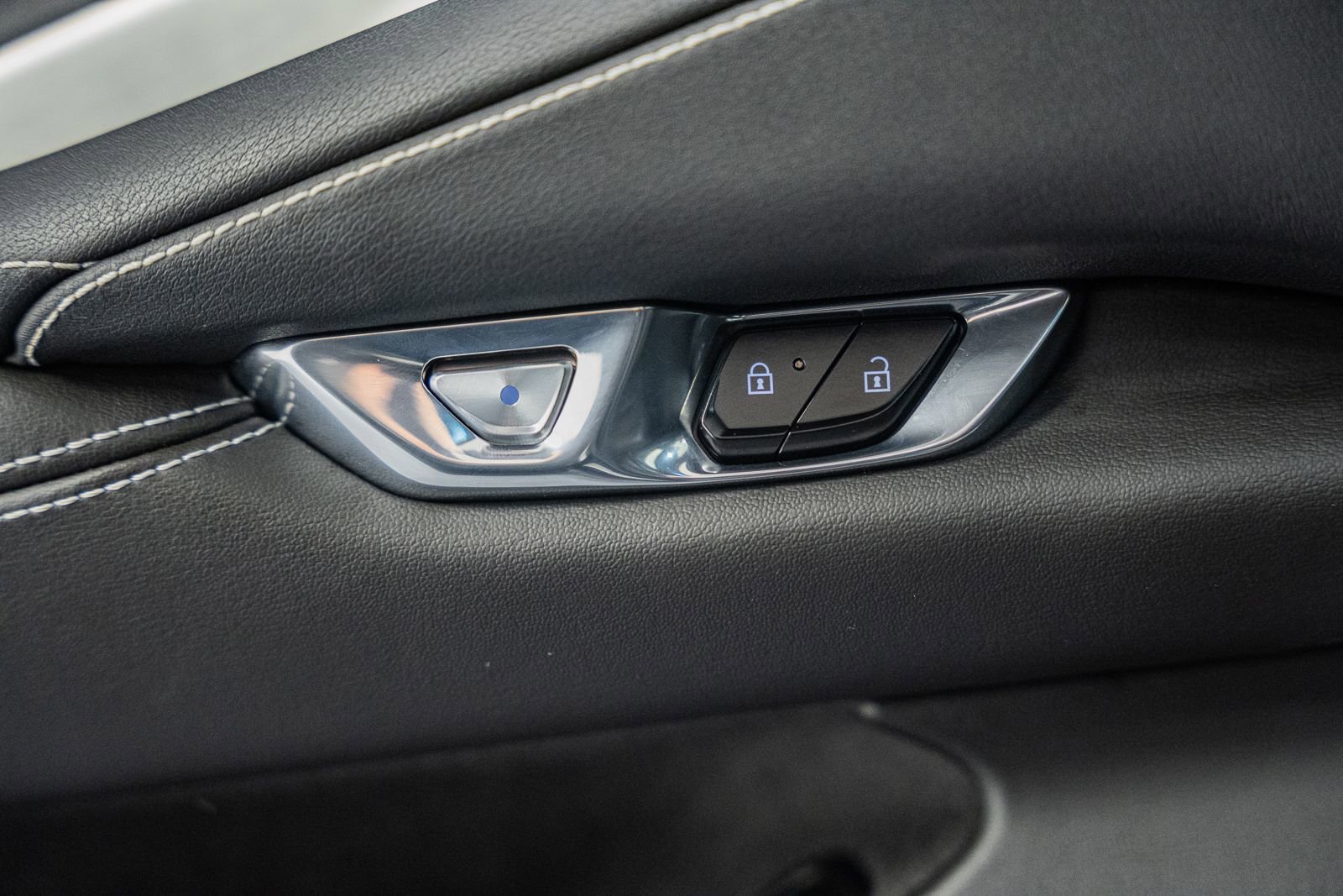 Used 2022 Chevrolet Corvette Stingray Coupe w/ 1LT image 43