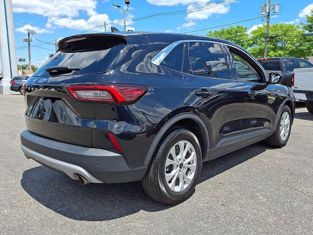 Certified 2023 Ford Escape Active w/ Tech Pack #2 FWD image 6