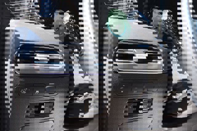 Used 2023 Hyundai Palisade Calligraphy image 24